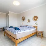 Vila 108-villa, 2 Minutes Walk To The Beach, Heated Pool *