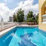 108-villa, 2 Minutes Walk To The Beach, Heated Pool Màlaga