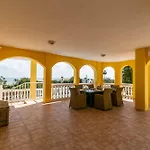 108-villa, 2 Minutes Walk To The Beach, Heated Pool Màlaga