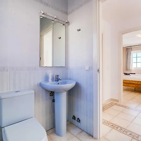 108-villa, 2 Minutes Walk To The Beach, Heated Pool Villa *